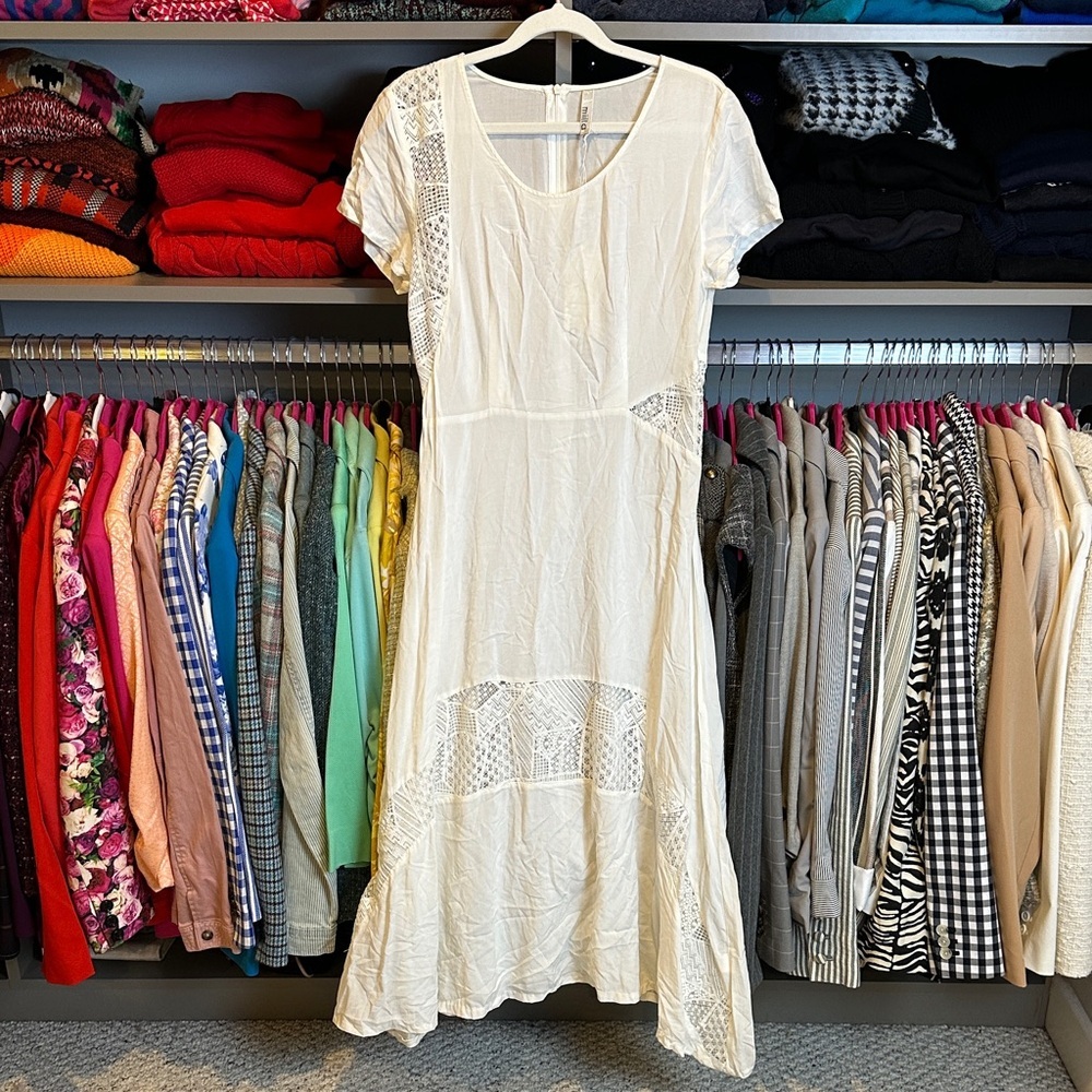 Miilla white short sleeve embroidery asymmetrical hem midi dress size S NWT